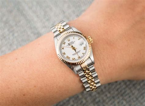 rolex lady datejust 26 mm oro|lady datejust 28 price.